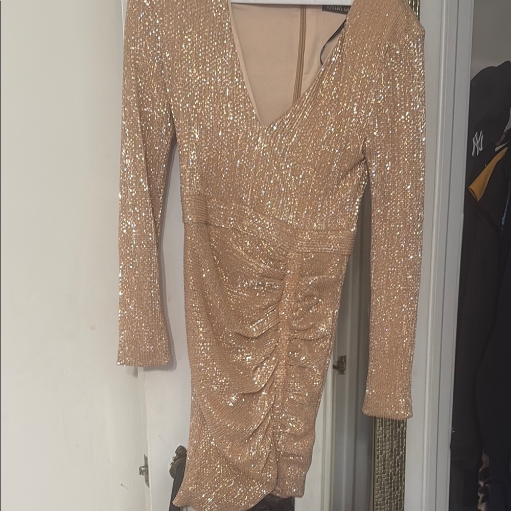 Elegant Gold Sequin Dress
